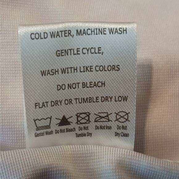 Lily by Firmiana Tunic Style Boho Top NWT Size Medium - Picture 9 of 9